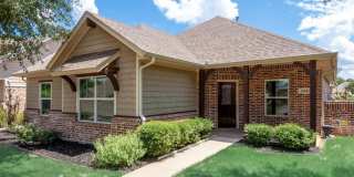 3318 Crystal Clear Court Gallery 1