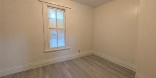 616 7th Street Gallery 9