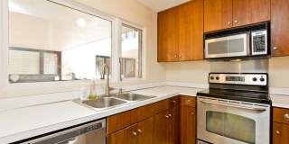 588 W Hawthorne Pl Gallery 10