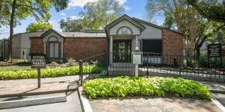 Driscoll Place Gallery 28