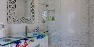 750 NE Marine Drive Gallery 34