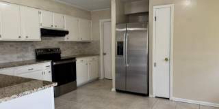Welcome home to 6919 Moon Lake! Gallery 9