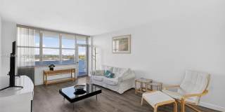 7441 Wayne Avenue Gallery 2