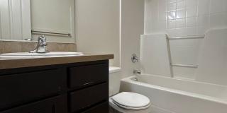 Keep Cool in this Air Conditioned Home in Gated Community! Gallery 15