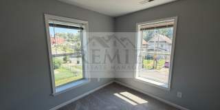 1610 E 37th street KCMO - 4 bed / 1.5 Single family home/ 2 story - Rent 1695 / Deposit 1695 Gallery 17
