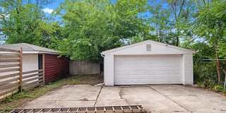 2509 Gladstone St Gallery 30