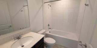 Single Family House Minutes to Davenport Posner Park Shopping Mall Gallery 5