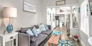604 1/2 12th Avenue Gallery 1