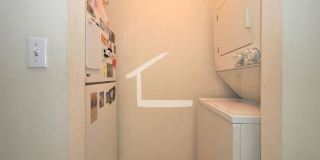 NIce 4 bed in Washington Square Gallery 8