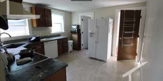 Beautiful Duplex (2nd&3rd Floor) Available 6/1/26 (Super Close to Tufts University) Gallery 7