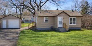 Charming 3 bed home in desirable Spring Lake Park Neighborhood Gallery 1