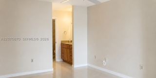 454 NE 210th Circle Ter Gallery 13