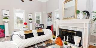 Luxury Three Bed, Two Plus Half Bath with Private Parking Rental Home Luxury Three Bed, Two Plus Half Bath with Private Parking Rental Home Gallery 1