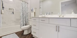 Registry at Windsor Parke Gallery 81