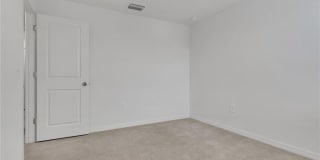 19550 Fairhill Ct Gallery 31