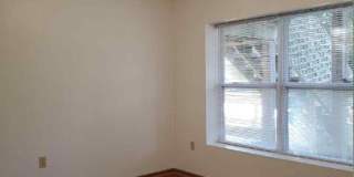 301 South Mulberry Street - D Gallery 7