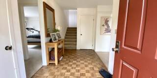 30 Willow Lane Gallery 3