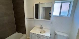 238 3/4 E. 51st St. Gallery 19