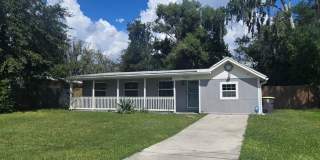 Contemporary Split Floor Plan-Fenced in yard Contemporary Split Floor Plan-Fenced in yard Gallery 1