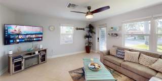 560 E Valley Drive Gallery 3