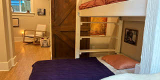 4Bd/2.75Ba Seattle Home Gallery 42