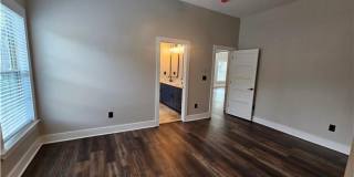 198 Wellington Street SW Gallery 13