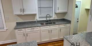 Beautiful Brick Home Minutes from UofM and Midtown! Gallery 4