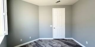 AVAILABLE NOW!! 2 Bedroom 2 Bathroom Home in 55+ Community in BEAUMONT! Gallery 14