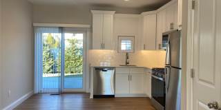 515 Jackson Avenue Gallery 3