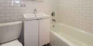 Algonquin Apartments Gallery 28