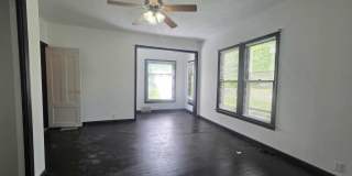 Charming Corner lot for rent! Gallery 20