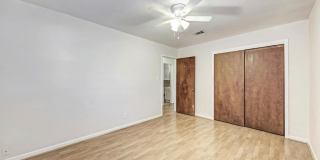 1805 Mohle - A Gallery 14