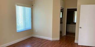 Adorable 3 bedroom / 2.5 bath town home with newly remodeled kitchen! Gallery 18