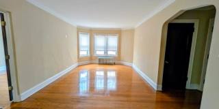 6701 NORTH GREENVIEW AVE. Gallery 1