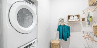 The Samford Glenn Gallery 41