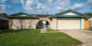 5705 Crest Pebble Drive Gallery 1