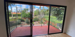 Stunning 3b/2b home with views of the golf course Gallery 9