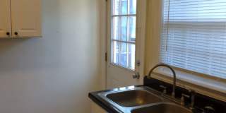 Adorable Two Bedroom Home in Edgewood! Gallery 5
