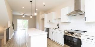 3-Bedroom, 3.5 Bath Townhome for Rent in Charlotte, NC | Attached Garage & Modern Kitchen 3-Bedroom, 3.5 Bath Townhome for Rent in Charlotte, NC | Attached Garage & Modern Kitchen Gallery 3