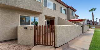 Stylish Dobson Glen Townhome | Updated Kitchen, Loft & Pool Access Gallery 1