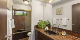 Lavish Oceanfront Estate w/Pool, Spa & AC - Close to Beaches: Maunalua Sunset Gallery 21