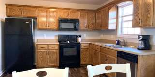 556 Oakmont Dr - Fully Furnished Gallery 8