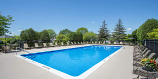 The Greenway at Carol Stream Gallery 1