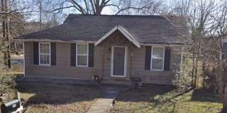 826 Radford Place Gallery 1