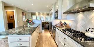 Stunning Sausalito Retreat with Bay Views & Private Meadow Gallery 18