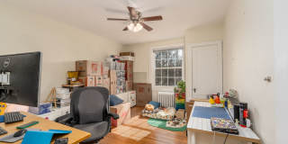 Oakenshawe 5-Bedroom, 2-Bathroom Home Close to Johns Hopkins Gallery 29