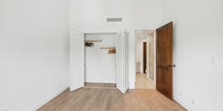 10351 Wilshire Blvd Gallery 21