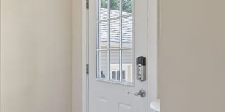 OAKLEY - Stunning executive tudor Gallery 19