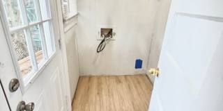 ***RENT READY~4 Bed RENOVATED 2 story house/w/ downstairs bedroom/Granite countertops Gallery 35