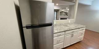 Bright Spacious Downstairs 1 bedroom 1 bath Condo in Serene North San Jose Community Gallery 3